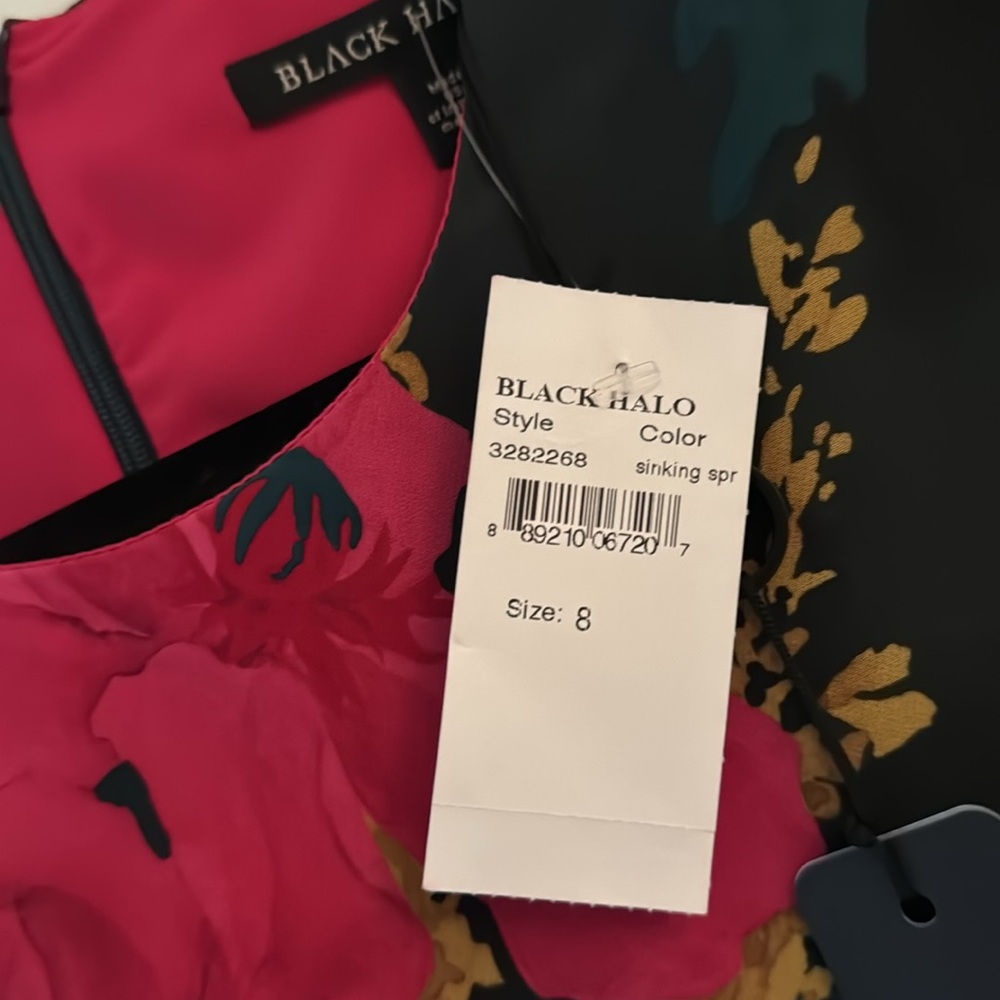 Black Halo dress. Dark green background with fuscia floral pattern. - Picture 5 of 5
